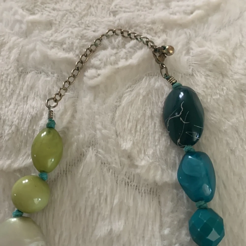 Necklaces, one multi color beads.Second are beautiful green color. ‎       B21